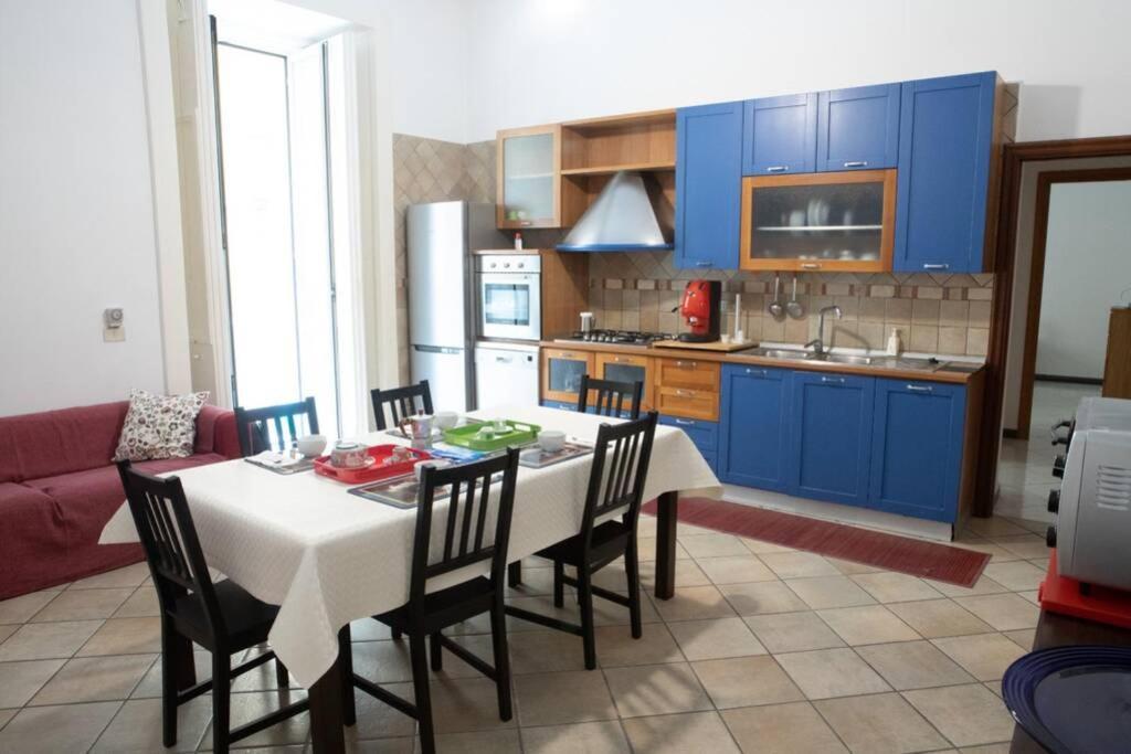 Apartment Dimora Carolina - Al Centro Di Napoli *